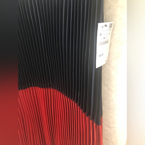 NWT ZARA ORANGE BLACK COLOR-BLOCK PLEATED (0787) - Picture 10 of 11